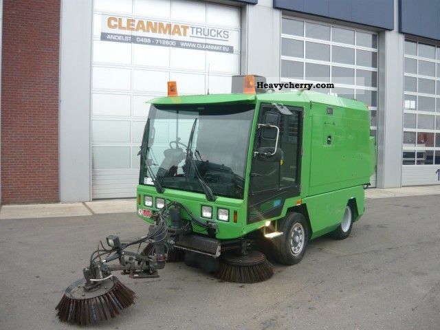 2005 Other  HMF 416 Truck over 7.5t Sweeping machine photo