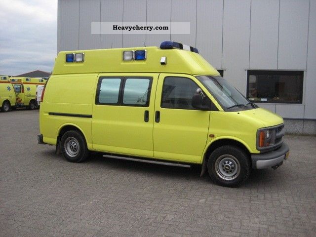 2004 Other  Chevrolet Chevy Van AMBULANCE DIESEL Van or truck up to 7.5t Ambulance photo