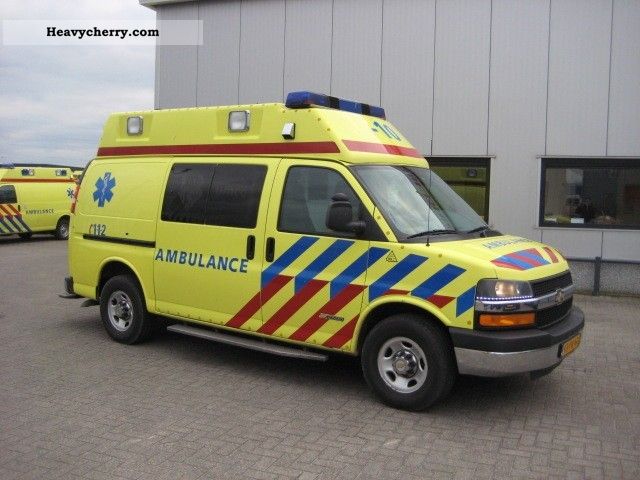 2004 Other  Chevrolet Chevy Van AMBULANCE LPG Van or truck up to 7.5t Ambulance photo