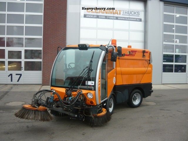 2005 Other  Bucher City Cat 2020 Van or truck up to 7.5t Sweeping machine photo