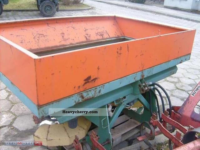 1990 Other  Rozsiewacz Thurs nawozów NO41 / 2 Agricultural vehicle Other agricultural vehicles photo