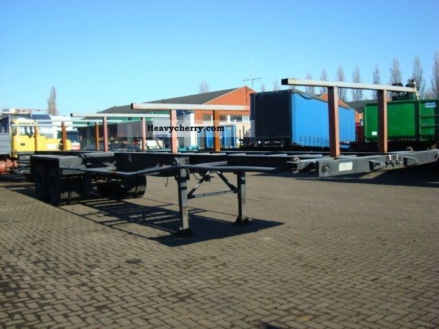 1981 Other  CONTAINER CHASSIS 2-AS Semi-trailer Swap chassis photo