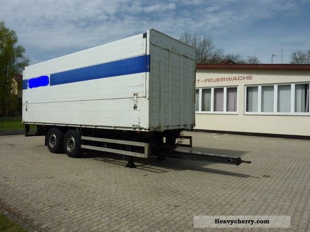 2005 Orten  AG 18 T top roof and forklift driving Trailer Box photo