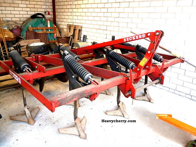 2012 Becker  GF 300 Agricultural vehicle Harrowing equipment photo