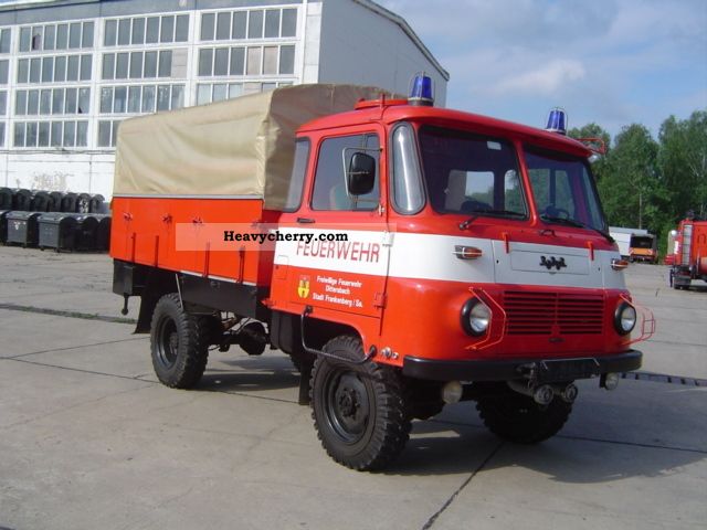 1967 Robur  LO 1800 A LF 8 pumper GR 1990 Van or truck up to 7.5t Stake body and tarpaulin photo