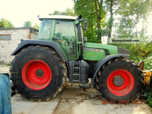 2012 Fendt  926 VARIO TMS Agricultural vehicle Tractor photo