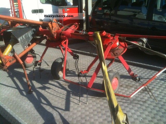 1976 Pottinger  Pöttinger rakes, tedders, three-point Agricultural vehicle Haymaking equipment photo