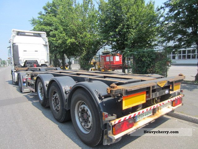 2003 Broshuis  3 UCC-39, extendible container chassis Semi-trailer Swap chassis photo