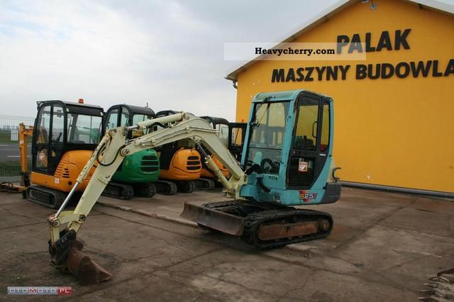 2000 Yanmar  Mini 25v Koparka B-2000r Construction machine Mobile digger photo