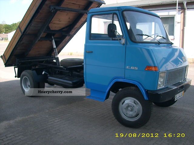 1970 Hanomag  Truck / F 65 Agricultural vehicle Loader wagon photo