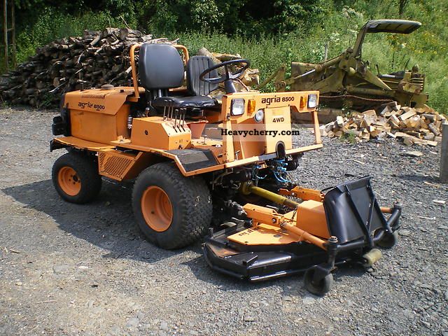 2012 Deutz-Fahr  Agria 8500 wheel Agricultural vehicle Mulcher photo