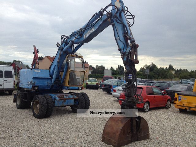 1992 Fuchs  722m einsatzbe (With hook and 3 tablespoons of) Construction machine Mobile digger photo