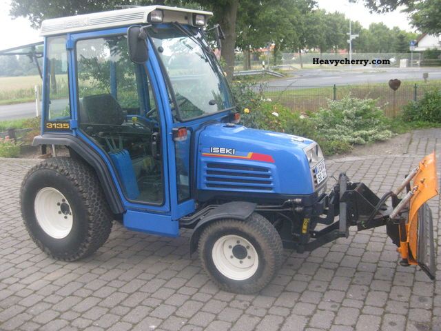 1999 Iseki  3135 A Agricultural vehicle Tractor photo