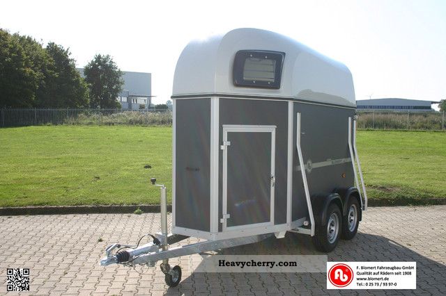 2012 Blomert  Singapore horse trailers 1.5 Trailer Cattle truck photo