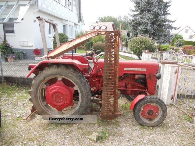 1962 McCormick  324 With Mährwerk Agricultural vehicle Tractor photo