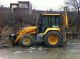 MF  860 1998 Mobile digger photo