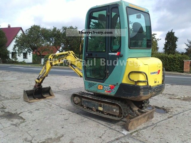 2004 Yanmar  B 15 - 3 mini excavator with quick hitch Construction machine Mini/Kompact-digger photo