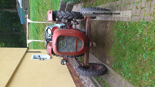 2012 Guldner  Güldner burgundy Agricultural vehicle Tractor photo