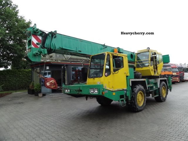 1990 Grove  AT 422 4x4 Truck over 7.5t Truck-mounted crane photo