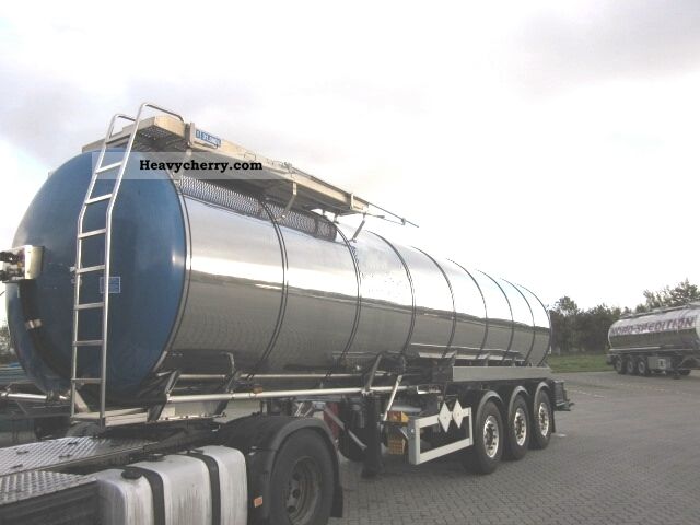 2008 Feldbinder  30,000 liters of bitumen Semi-ADR ADR Semi-trailer Tank body photo