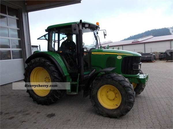 2005 John Deere  6220 SE Agricultural vehicle Tractor photo