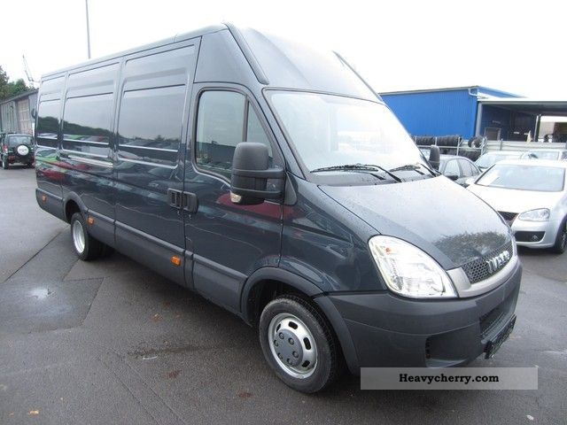 2010 Iveco  35C-13V EURO4 * MAXI * Van or truck up to 7.5t Box-type delivery van - high and long photo