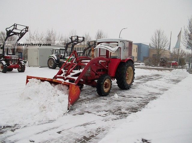 1968 IHC  624 + WD + + cab industry. Einhebelst + + Tüv Agricultural vehicle Tractor photo